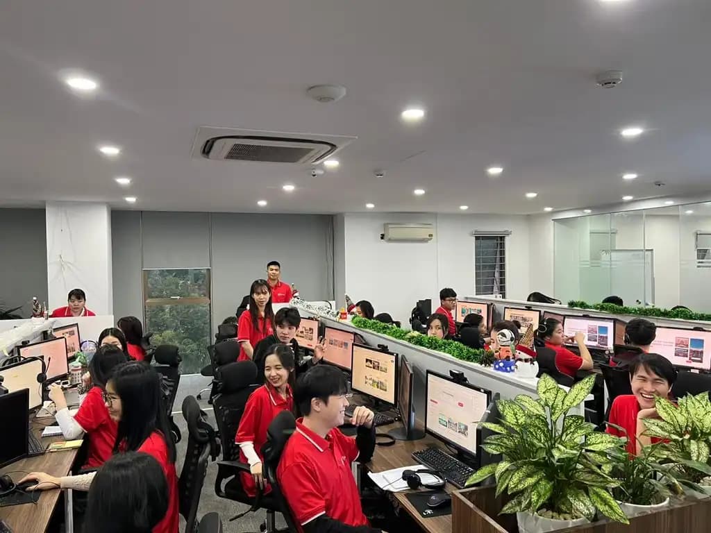 Tweet Call Centre