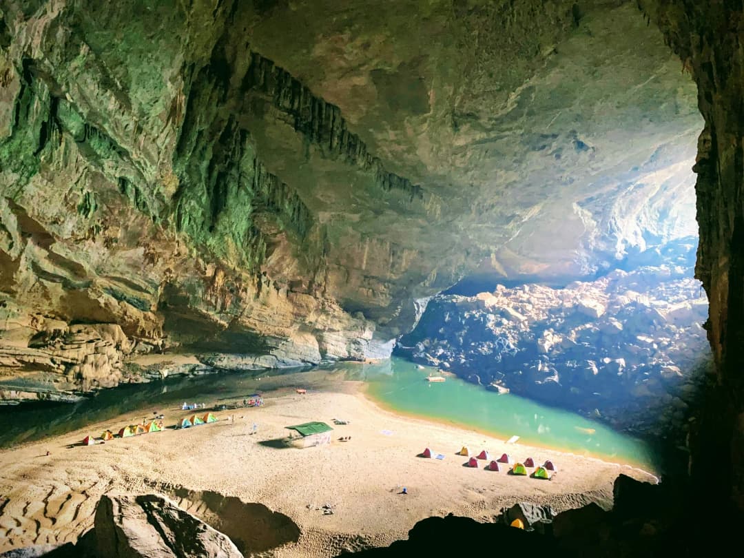 Hang En cave
