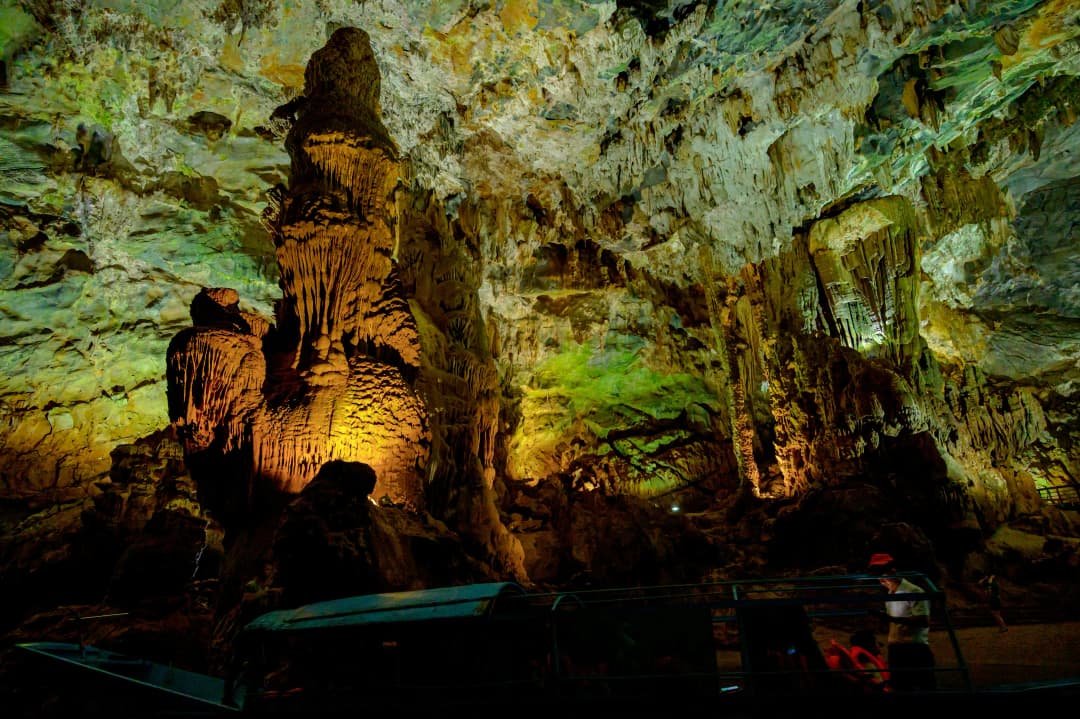 Paradise cave