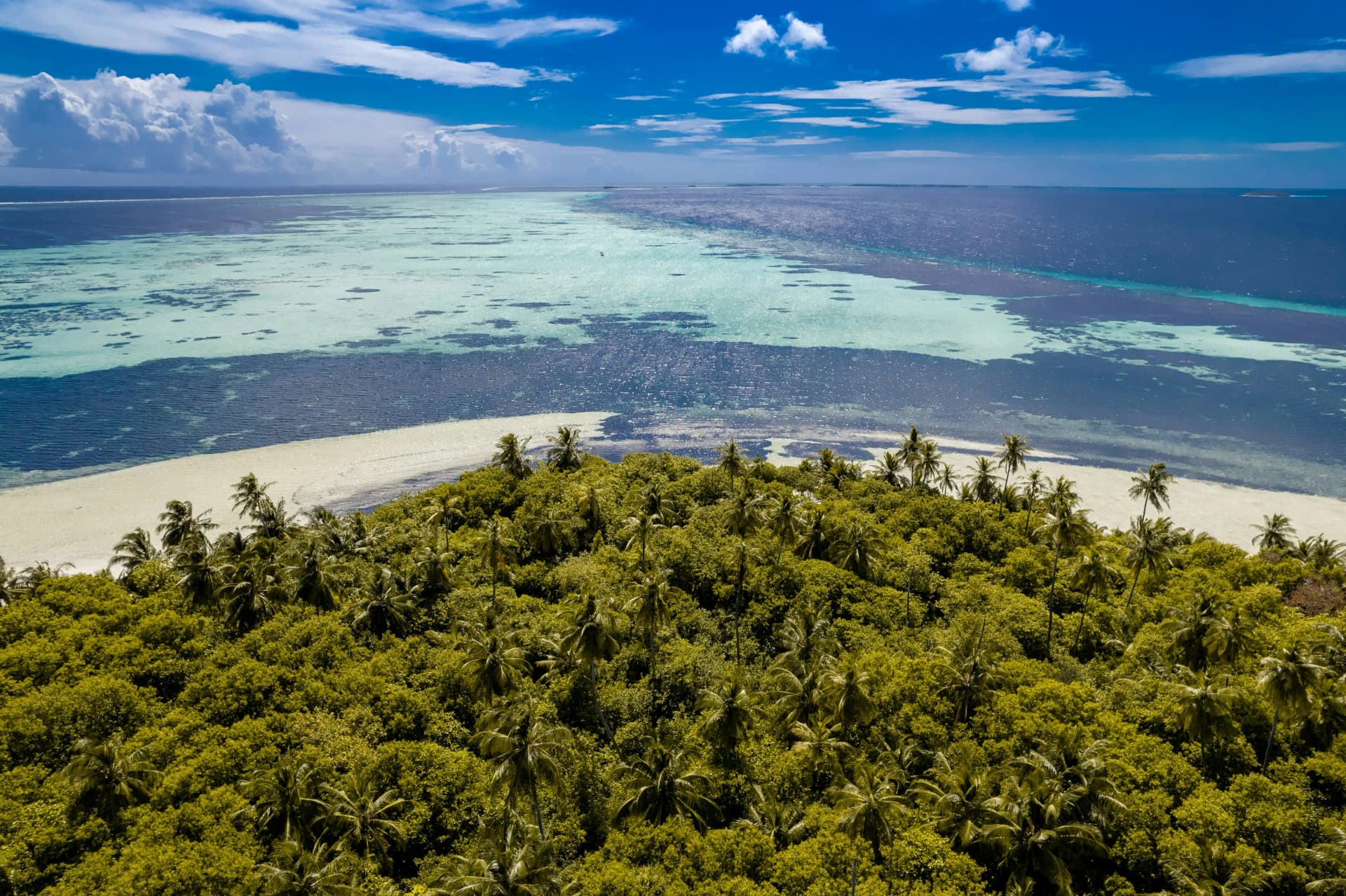 Vaadhoo Island